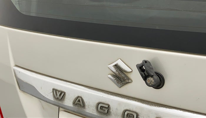2015 Maruti Wagon R 1.0 VXI, Petrol, Manual, 66,110 km, Rear windshield - Wiper arm not available