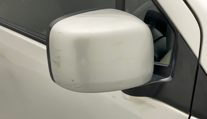 2015 Maruti Wagon R 1.0 VXI, Petrol, Manual, 66,110 km, Right rear-view mirror - Minor scratches
