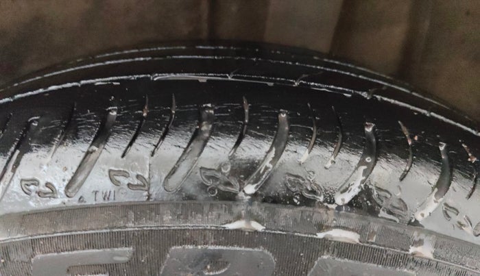 2021 Renault Kiger RXT (O) AMT, Petrol, Automatic, 39,237 km, Left Rear Tyre Tread