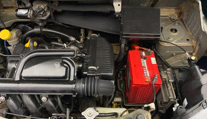 2017 Renault Kwid RXT 1.0 AMT (O), Petrol, Automatic, 81,389 km, Engine View - Left