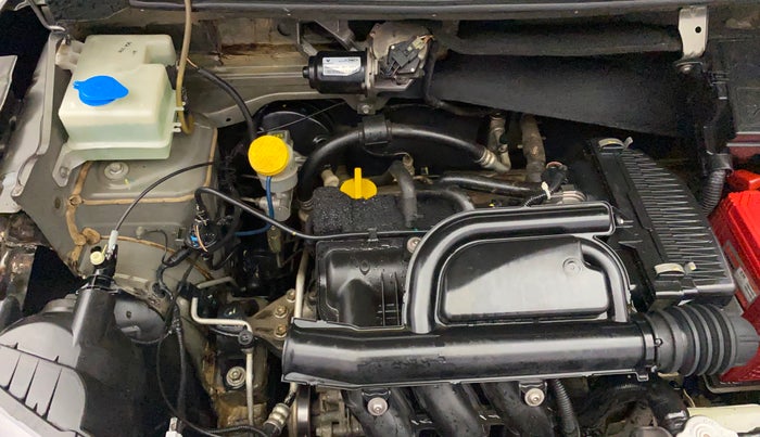 2017 Renault Kwid RXT 1.0 AMT (O), Petrol, Automatic, 81,389 km, Engine View - Right