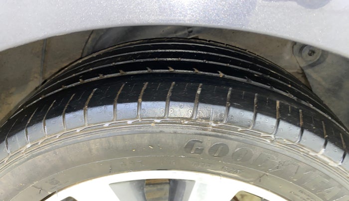 2016 Hyundai Verna 1.6 VTVT SX AT, Petrol, Automatic, 75,781 km, Left Rear Tyre Tread