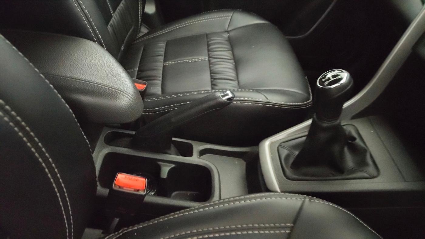 2023 Maruti BREZZA VXI, Petrol, Manual, 24,113 km, Gear Lever