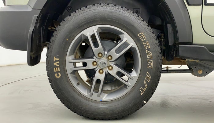 2022 Mahindra Thar LX HT PETROL 4WD MT, Petrol, Manual, 8,027 km, Right Rear Wheel