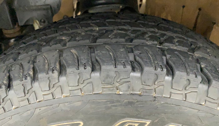2022 Mahindra Thar LX HT PETROL 4WD MT, Petrol, Manual, 8,027 km, Left Front Tyre Tread