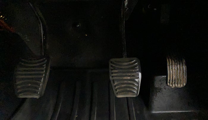 2022 Mahindra Thar LX HT PETROL 4WD MT, Petrol, Manual, 8,027 km, Pedals