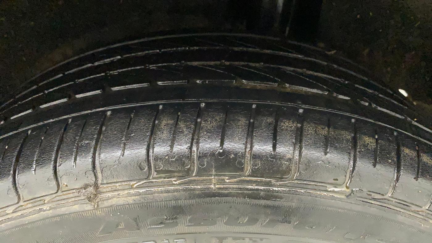 2019 Maruti Baleno ZETA PETROL 1.2, Petrol, Manual, 30,890 km, Left Rear Tyre Tread
