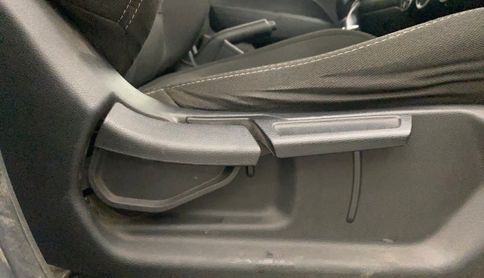 2019 Hyundai VENUE SX 1.0 TURBO, Petrol, Manual, 72,170 km, Driver Side Adjustment Panel