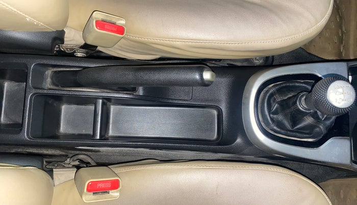 2016 Honda Jazz 1.2L I-VTEC SV, Petrol, Manual, 56,400 km, Gear Lever