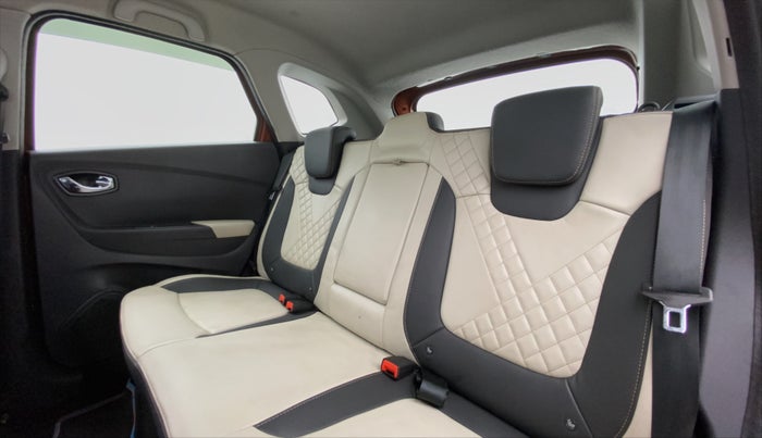 2018 Renault Captur 1.5 PLATINE DIESEL, Diesel, Manual, 56,761 km, Right Side Rear Door Cabin