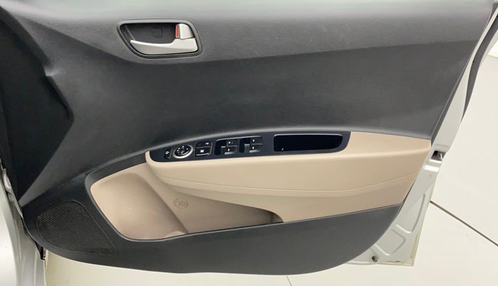 2014 Hyundai Xcent SX 1.2 (O), Petrol, Manual, 43,648 km, Driver Side Door Panels Control