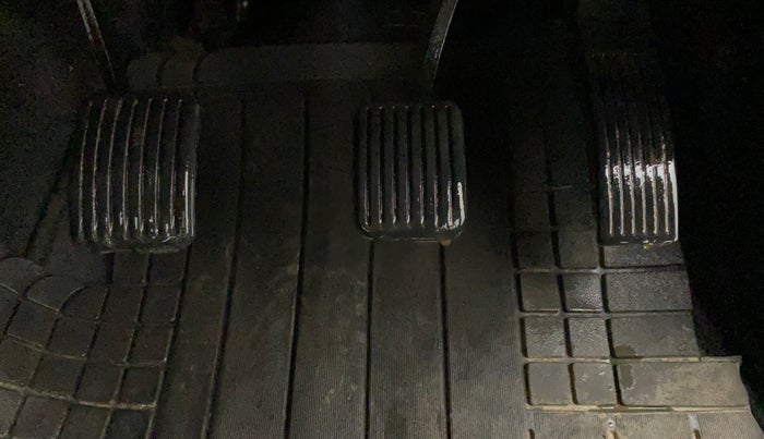 2014 Hyundai Xcent SX 1.2 (O), Petrol, Manual, 43,648 km, Pedals