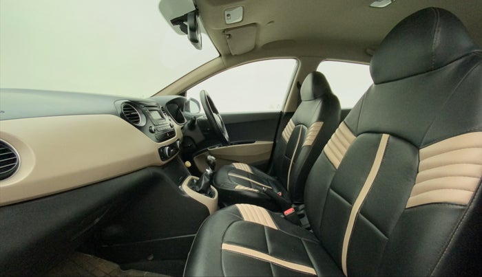 2014 Hyundai Xcent SX 1.2 (O), Petrol, Manual, 43,648 km, Right Side Front Door Cabin