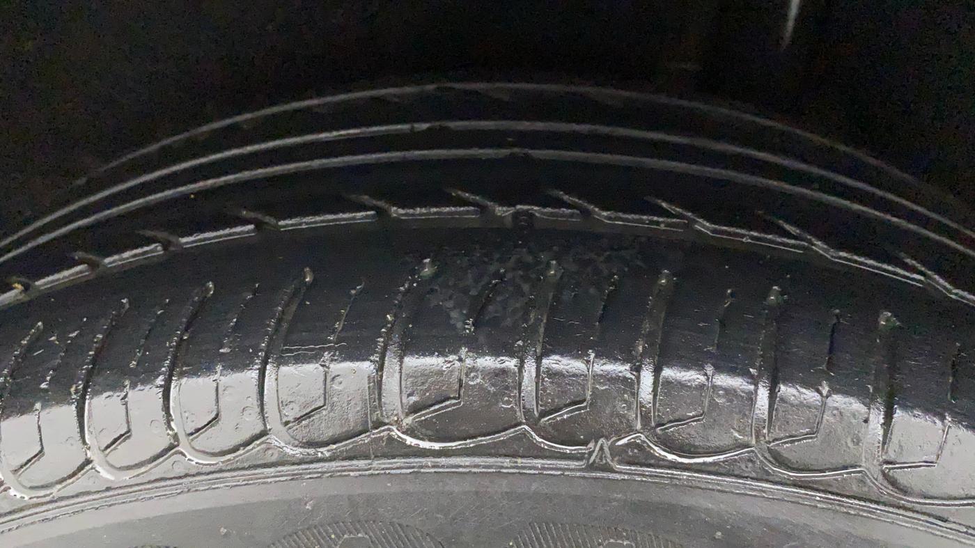2016 Ford Ecosport TITANIUM+ 1.0L ECOBOOST, Petrol, Manual, 50,578 km, Left Rear Tyre Tread