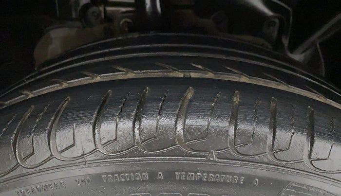 2016 Ford Ecosport TITANIUM+ 1.0L ECOBOOST, Petrol, Manual, 50,578 km, Right Front Tyre Tread