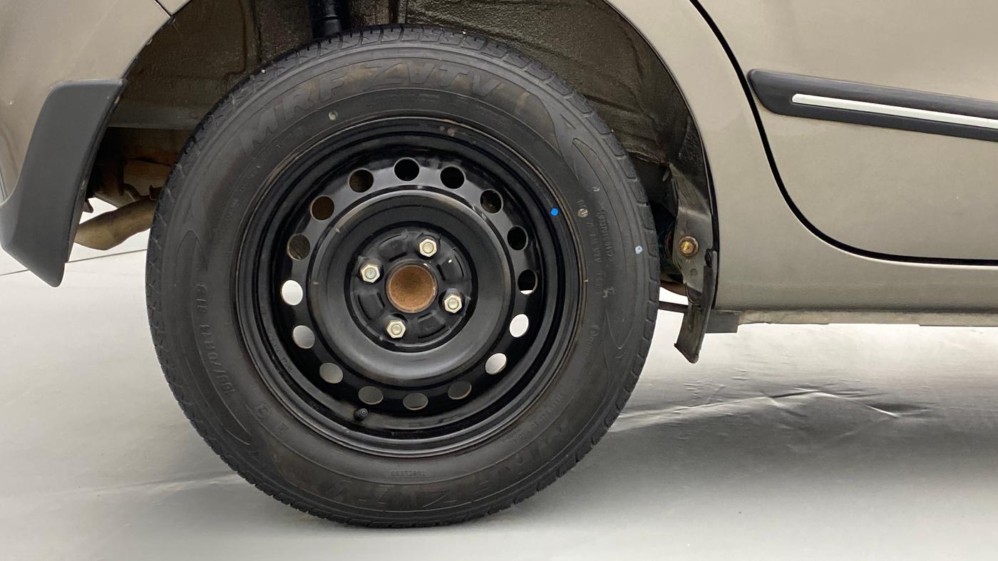 2019 Maruti New Wagon-R VXI 1.0, Petrol, Manual, 28,454 km, Right Rear Wheel