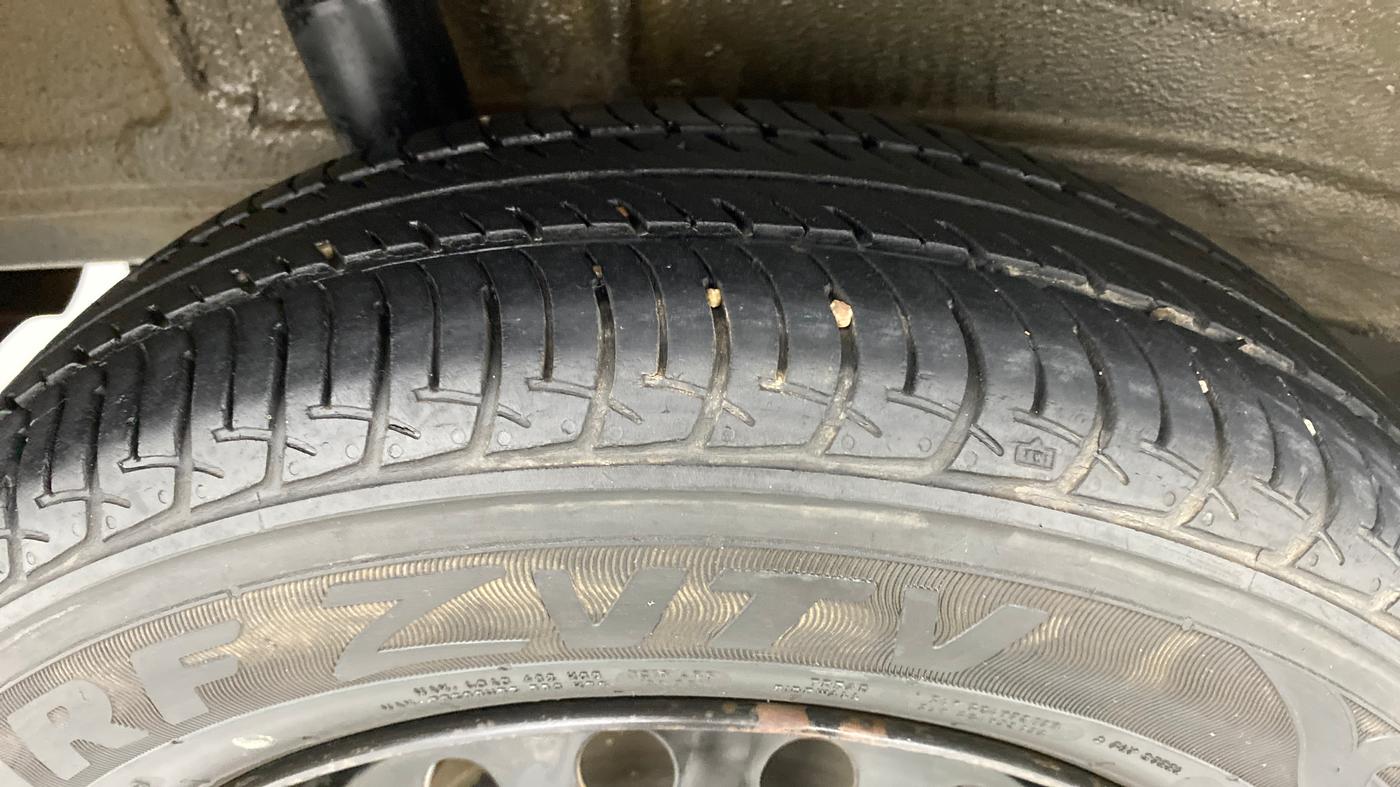 2019 Maruti New Wagon-R VXI 1.0, Petrol, Manual, 28,454 km, Right Rear Tyre Tread