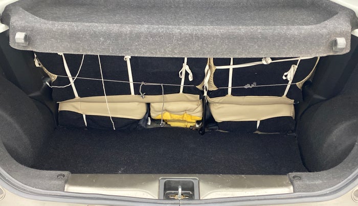 2019 Maruti New Wagon-R VXI 1.0, Petrol, Manual, 28,454 km, Boot Inside