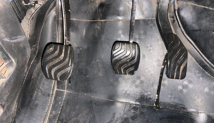 2019 Renault Kwid RXT 1.0 (O), Petrol, Manual, 42,088 km, Pedals