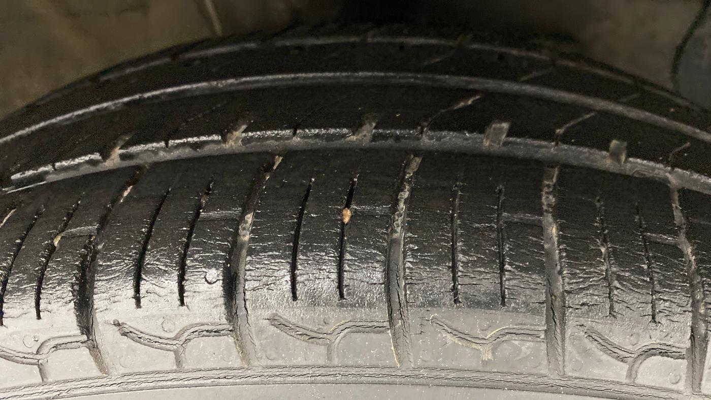 2018 Hyundai NEW SANTRO SPORTZ 1.1, Petrol, Manual, 30,828 km, Right Front Tyre Tread