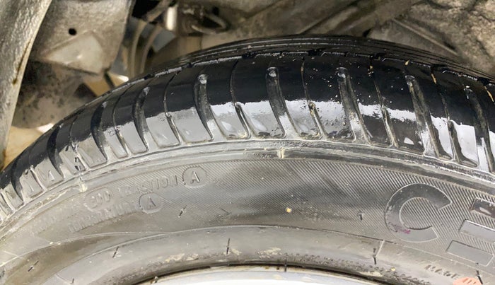 2017 Mahindra KUV 100 NXT K2 P 6 STR, Petrol, Manual, 71,972 km, Left Rear Tyre Tread