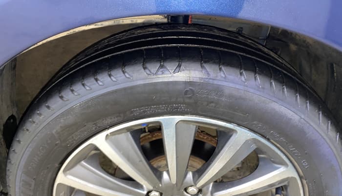 2019 Maruti Ciaz ALPHA  AT 1.5 SHVS PETROL, Petrol, Automatic, 91,080 km, Right Front Tyre Tread