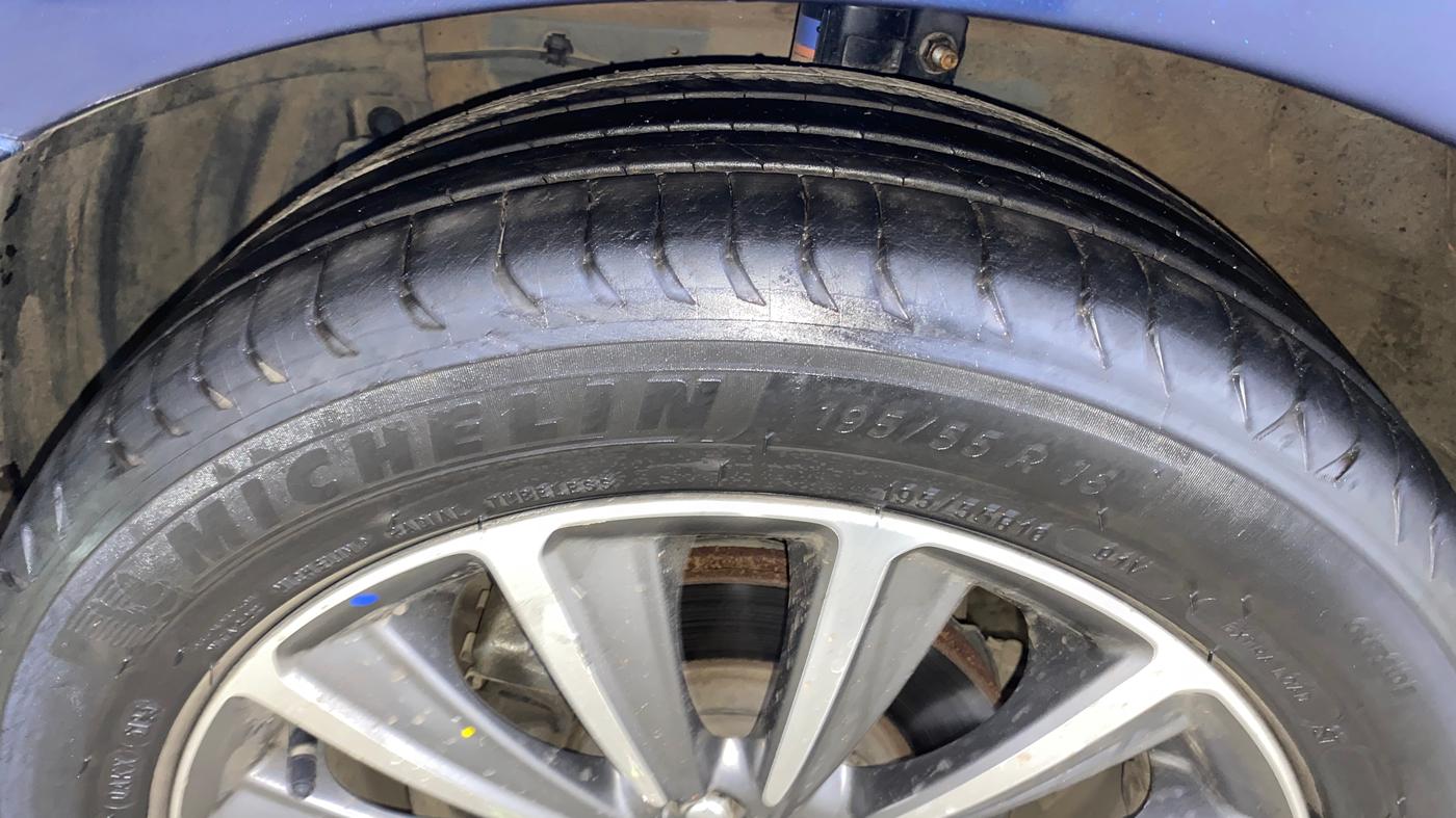 2019 Maruti Ciaz ALPHA  AT 1.5 SHVS PETROL, Petrol, Automatic, 91,080 km, Left Front Tyre Tread