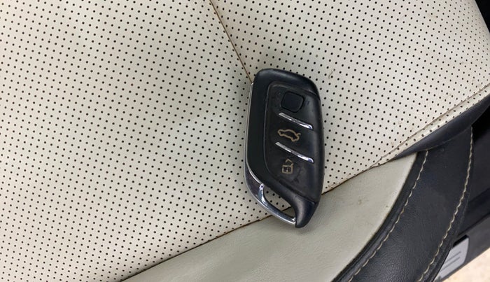 2022 MG ASTOR SHARP 1.5 MT, Petrol, Manual, 34,052 km, Key Close Up