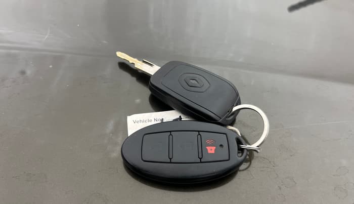 2018 Renault Kwid RXL 1.0 AMT, CNG, Automatic, 64,078 km, Key Close Up