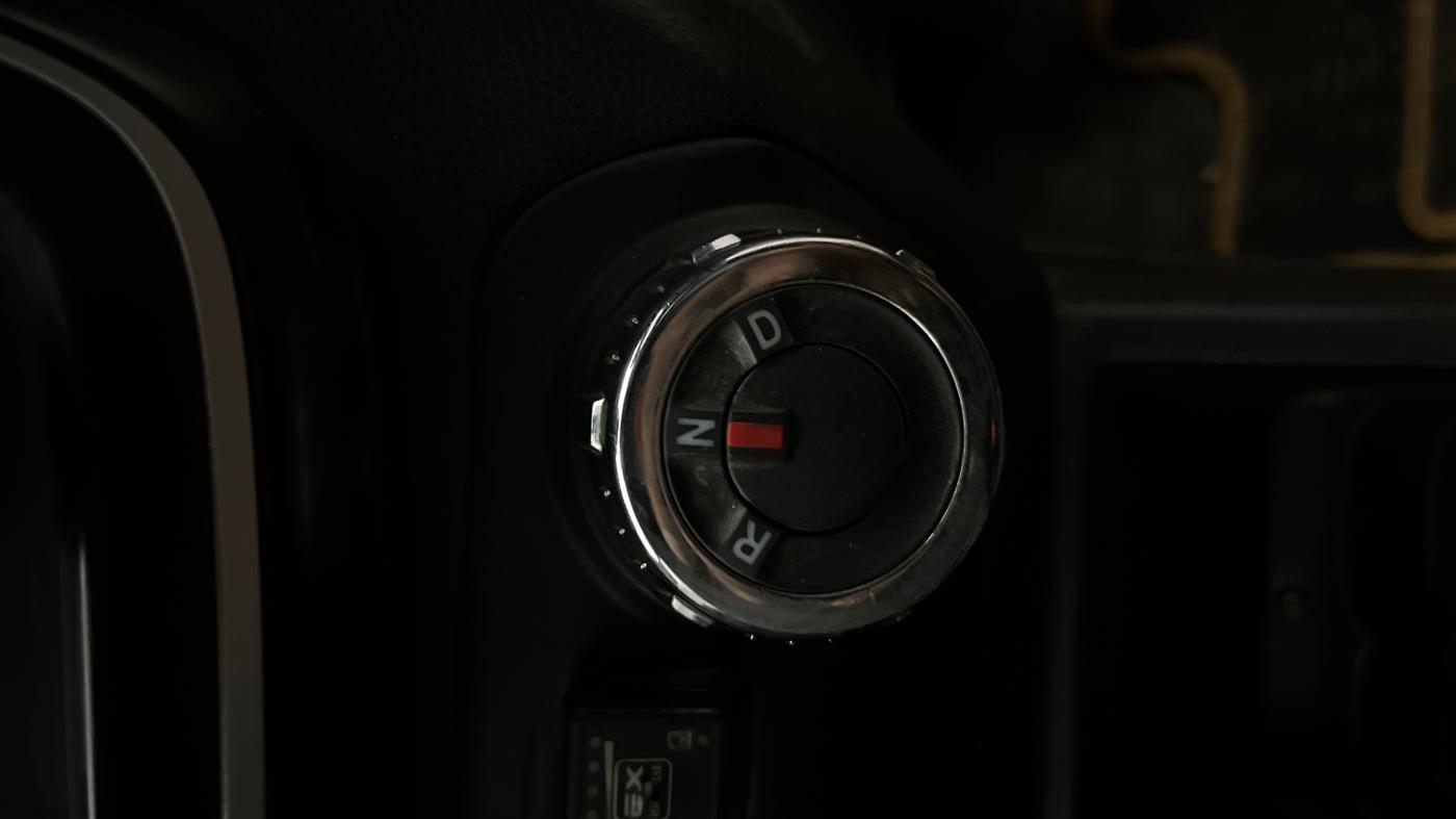 2018 Renault Kwid RXL 1.0 AMT, CNG, Automatic, 64,078 km, Gear Lever