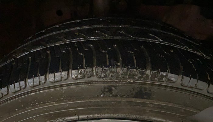 2023 Honda Amaze 1.2L I-VTEC S, Petrol, Manual, 21,593 km, Right Front Tyre Tread