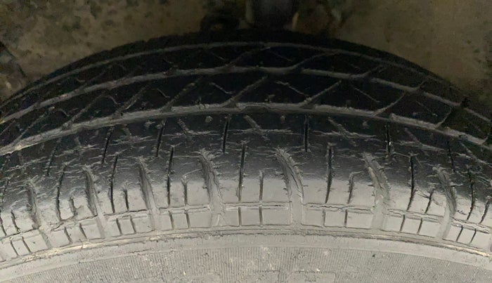 2014 Maruti Ritz VXI, Petrol, Manual, 57,273 km, Left Front Tyre Tread