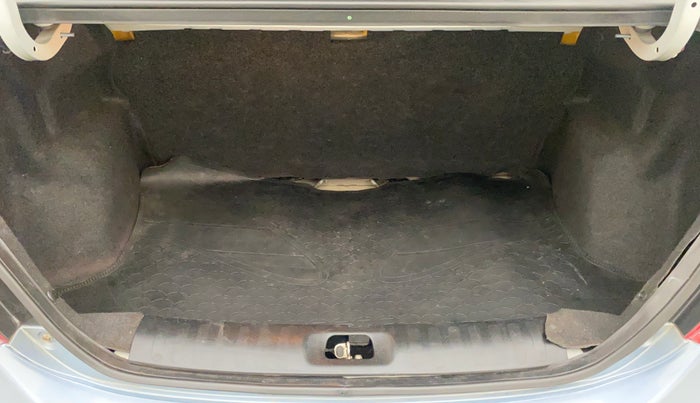 2013 Maruti Swift Dzire VXI, Petrol, Manual, 1,22,713 km, Boot Inside