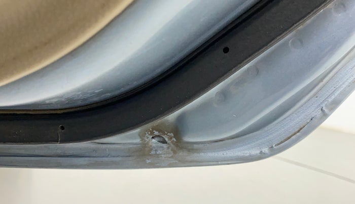 2013 Maruti Swift Dzire VXI, Petrol, Manual, 1,22,713 km, Right rear door - Slightly rusted