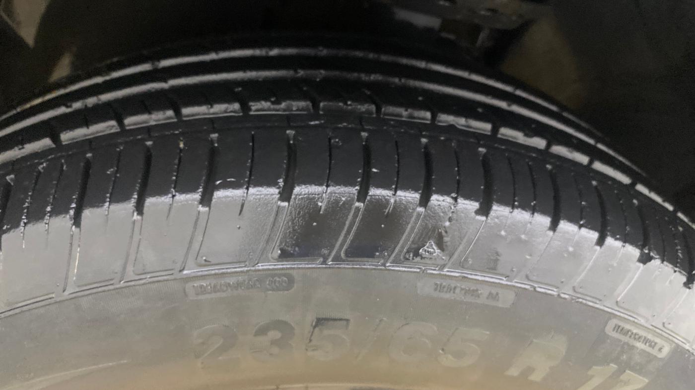 2021 Tata Harrier XZ PLUS 2.0L, Diesel, Manual, 54,560 km, Left Front Tyre Tread