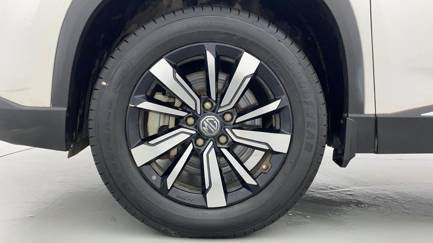 2019 MG HECTOR SHARP DCT PETROL, Petrol, Automatic, 35,582 km, Left Front Wheel