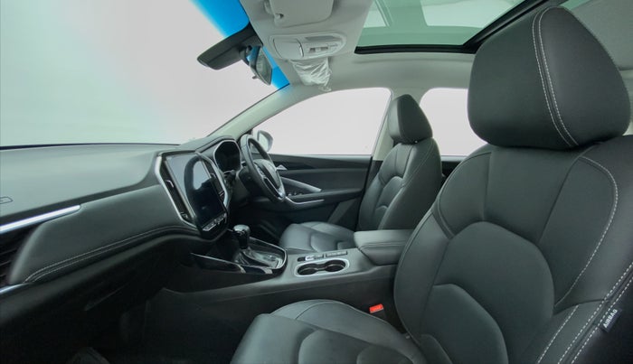 2019 MG HECTOR SHARP DCT PETROL, Petrol, Automatic, 35,582 km, Right Side Front Door Cabin