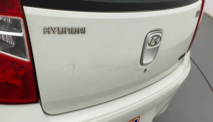 2012 Hyundai i10 MAGNA 1.1, Petrol, Manual, 31,437 km, Dicky (Boot door) - Slightly dented