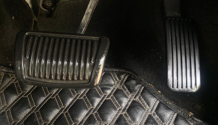 2020 KIA SELTOS HTX IVT 1.5 PETROL, Petrol, Automatic, 1,05,627 km, Pedals