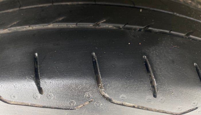 2020 KIA SELTOS HTX IVT 1.5 PETROL, Petrol, Automatic, 1,05,627 km, Right Rear Tyre Tread