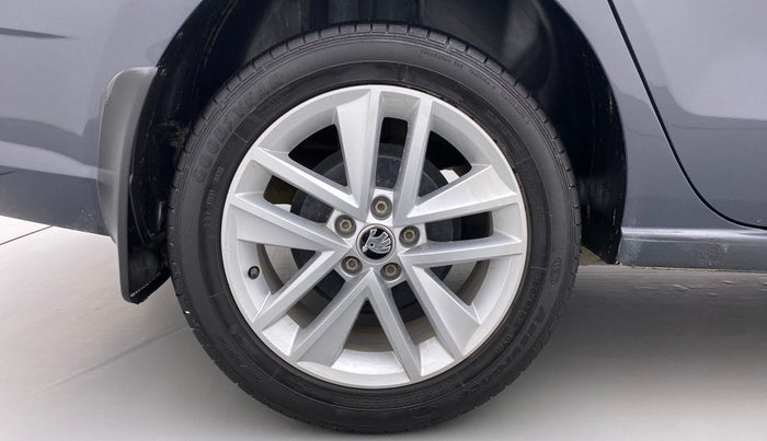 2018 Skoda Rapid 1.5 TDI AT STYLE PLUS, Diesel, Automatic, 33,945 km, Right Rear Wheel