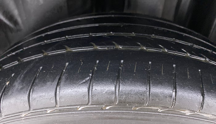 2018 Skoda Rapid 1.5 TDI AT STYLE PLUS, Diesel, Automatic, 33,945 km, Left Rear Tyre Tread