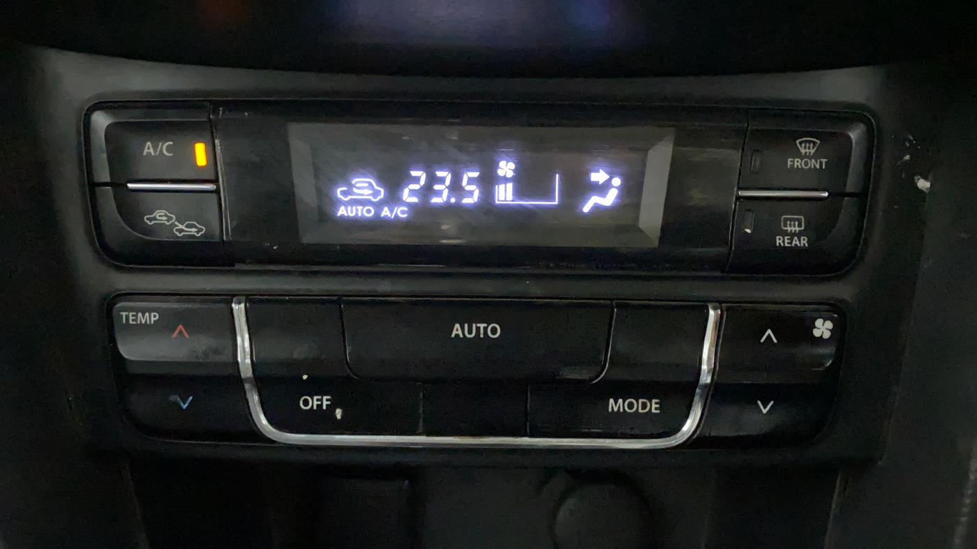 2017 Maruti Vitara Brezza ZDI, Diesel, Manual, 68,420 km, Automatic Climate Control