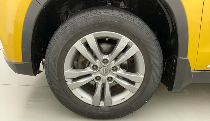 2017 Maruti Vitara Brezza ZDI, Diesel, Manual, 68,420 km, Left Front Wheel