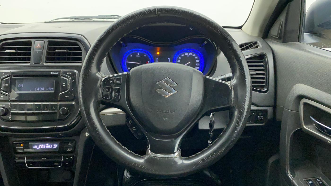 2017 Maruti Vitara Brezza ZDI, Diesel, Manual, 68,420 km, Steering Wheel Close Up