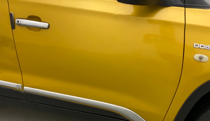 2017 Maruti Vitara Brezza ZDI, Diesel, Manual, 68,420 km, Driver-side door - Slightly dented