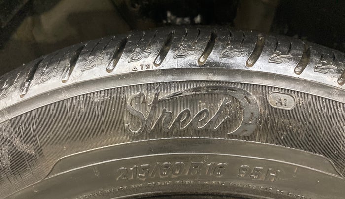 2021 Hyundai VENUE SX 1.0 TURBO IMT, Petrol, Manual, 25,736 km, Right Front Tyre Tread