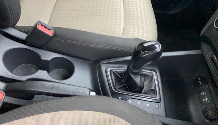 2019 Hyundai Elite i20 ASTA (O) CVT, Petrol, Automatic, 46,602 km, Gear Lever