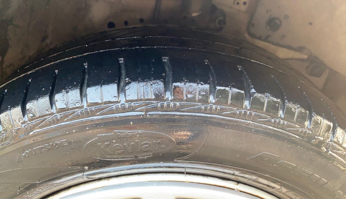 2013 Honda Amaze 1.2L I-VTEC EX, Petrol, Manual, 55,689 km, Right Front Tyre Tread