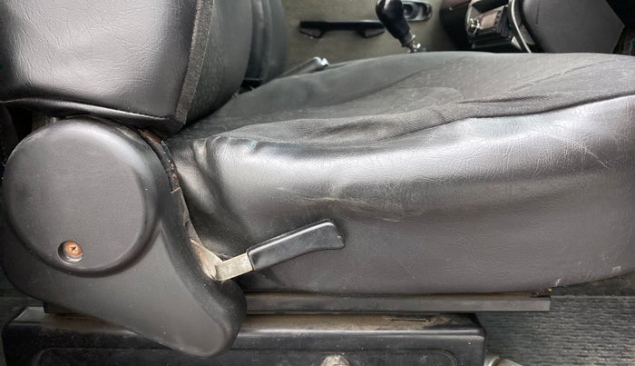 2015 Tata Sumo Gold EX, Diesel, Manual, 1,11,634 km, Driver Side Adjustment Panel